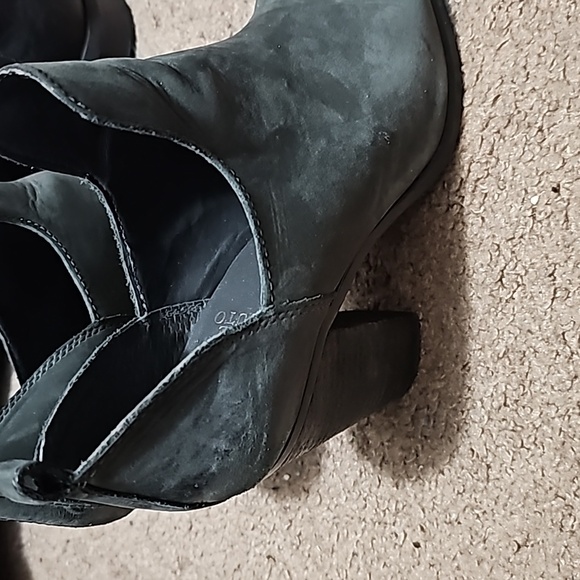 Vince Camuto Bootie - Picture 4 of 5